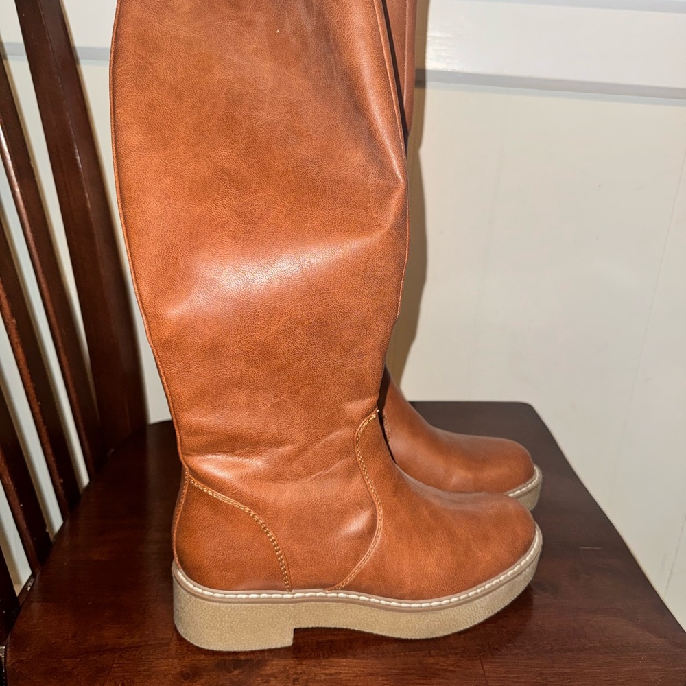 Universal Thread Tan Ankle Boots